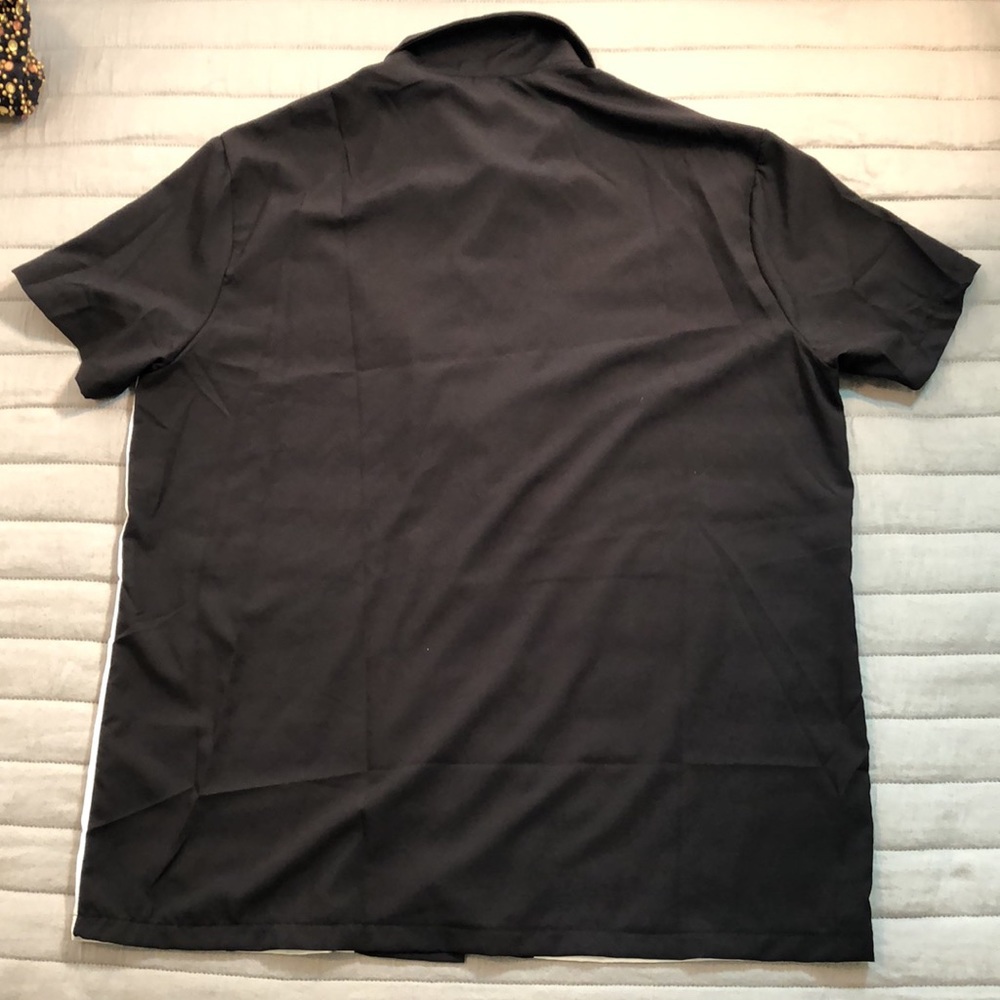 Chicyea NEW musical print casual button front shirt, size Large - Picture 4 of 9